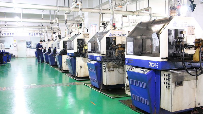 模具行业立式加工中心：关键参数解析与选型要点