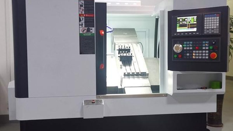 卧式加工中心在模具加工中具有以下优势：